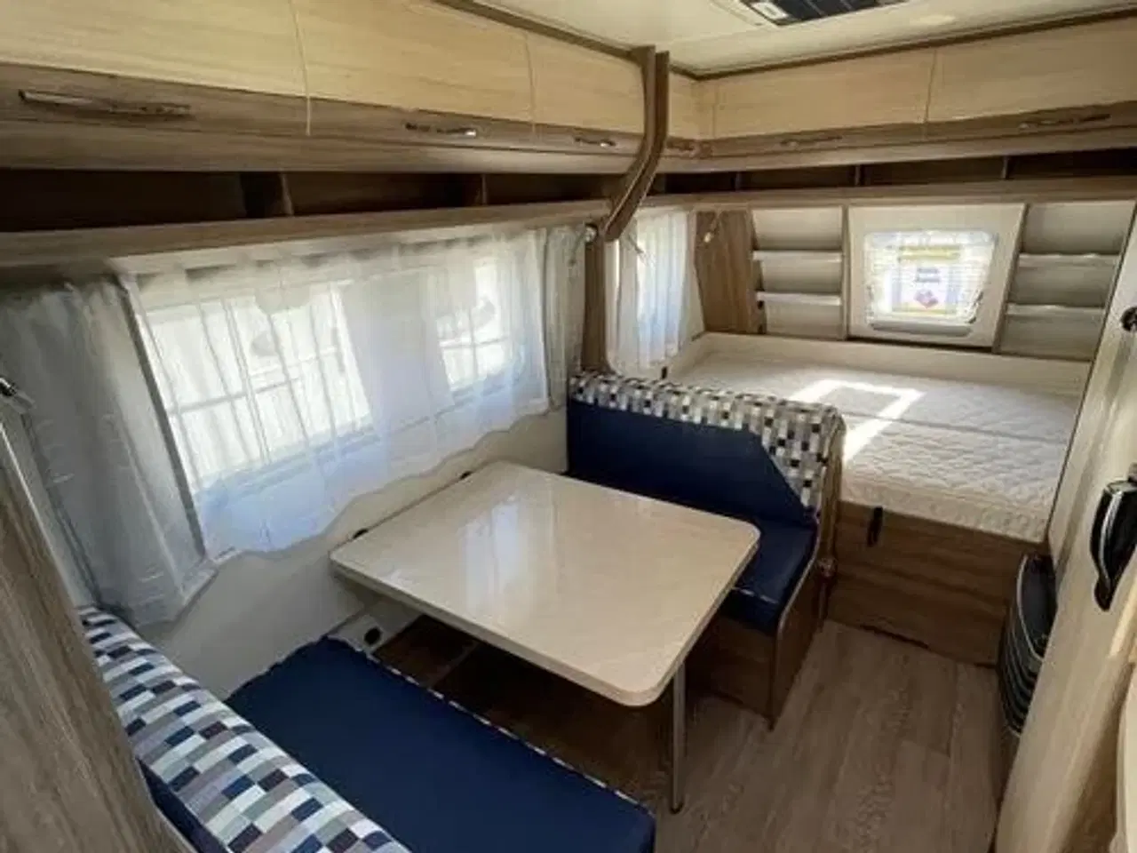 Billede 5 - Hobby DE LUXE 490 KMF