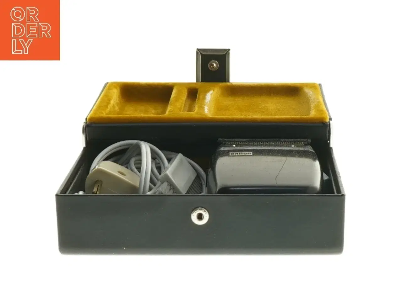 Billede 3 - Braun elektrisk barbermaskine i taske fra Braun (str. 10x6 cm)