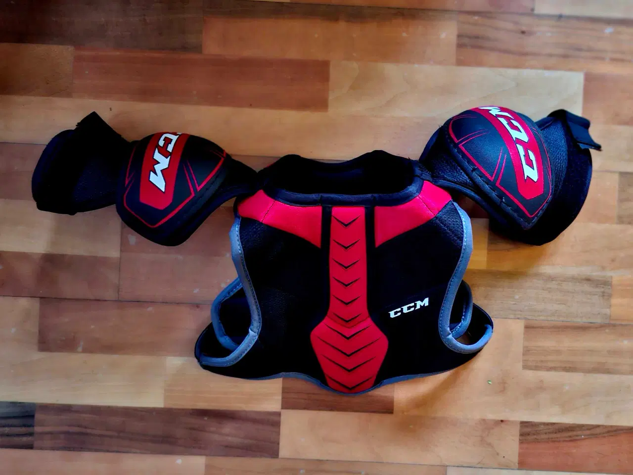 Billede 4 - CCM skulder beskyttere