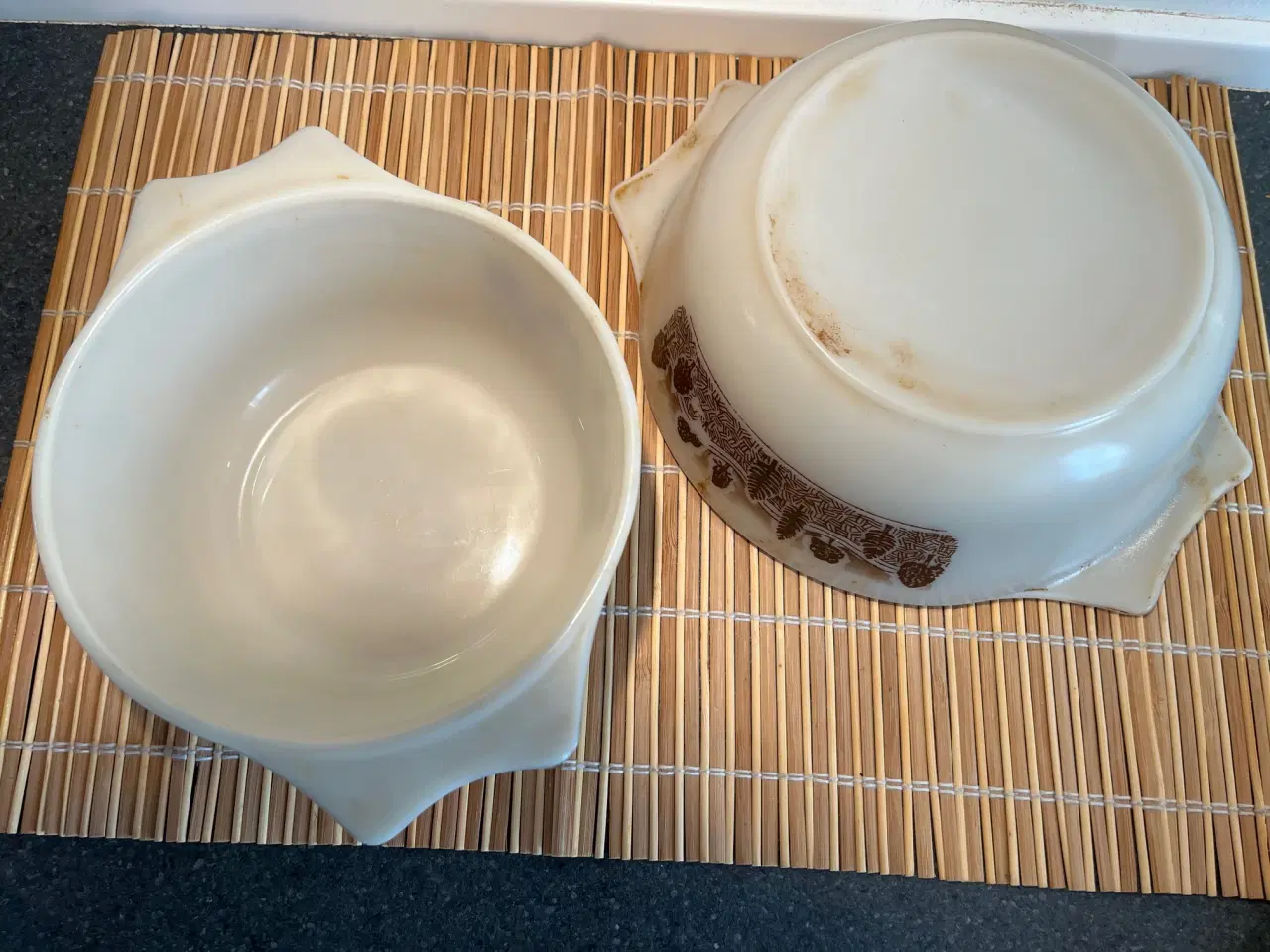 Billede 5 - Sæt med 2 vintage Pyrex England rustikke træ/skovm