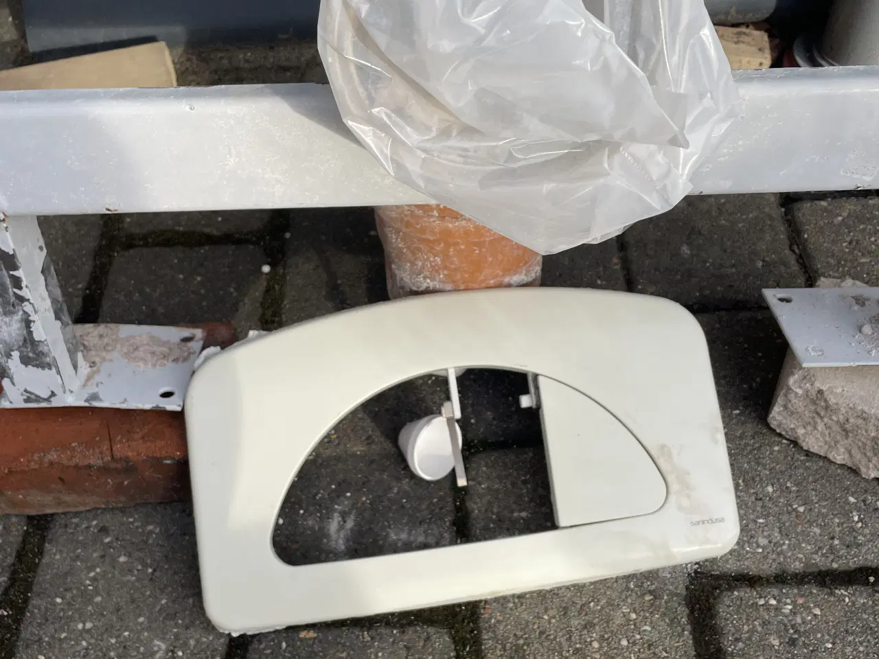 Billede 5 - Væghængt toilet 