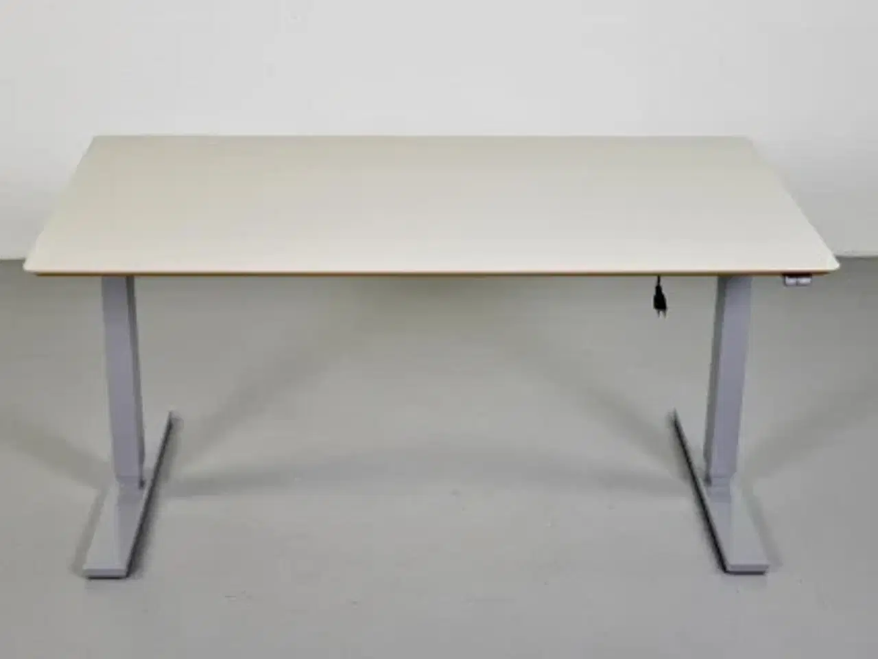 Billede 1 - Scan office hæve-/sænkebord med hvid linoleum, 140 cm.