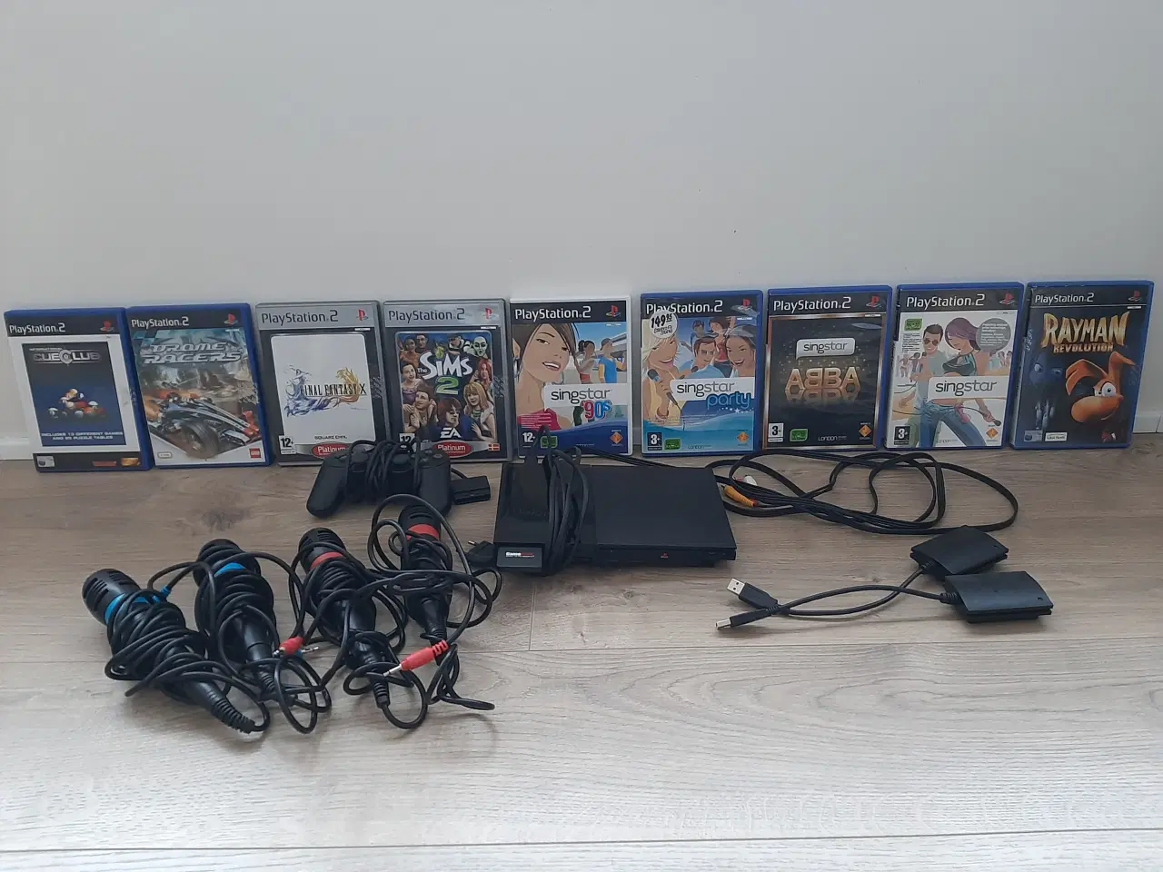 Billede 2 - Playstation 2 (slim) med spil