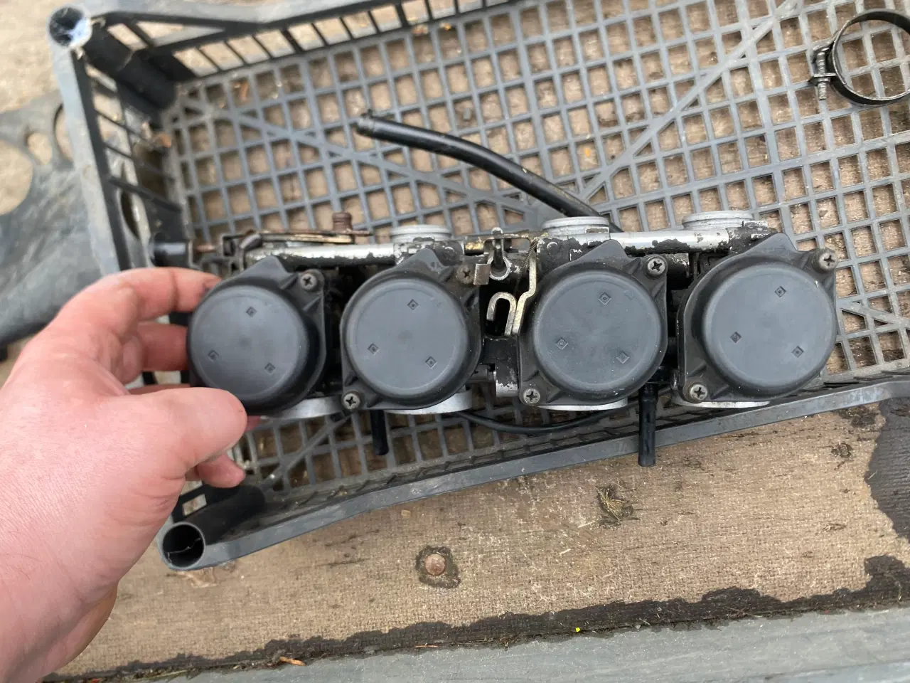 Billede 3 - Yamaha xj 600. To kasser reservedele 