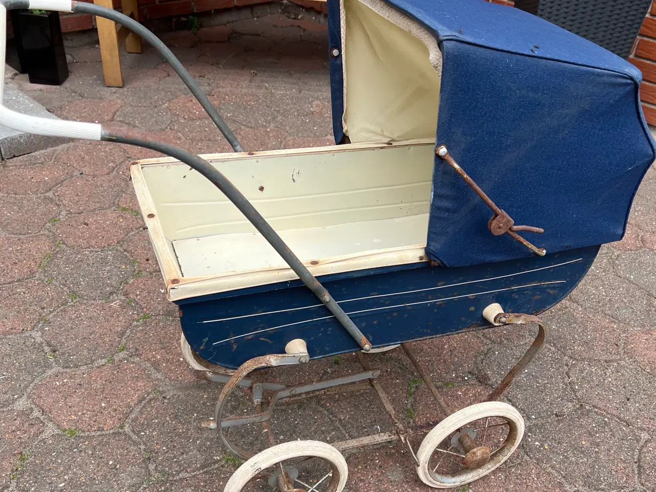 Billede 1 - Retro dukkevogn fra 60’erne
