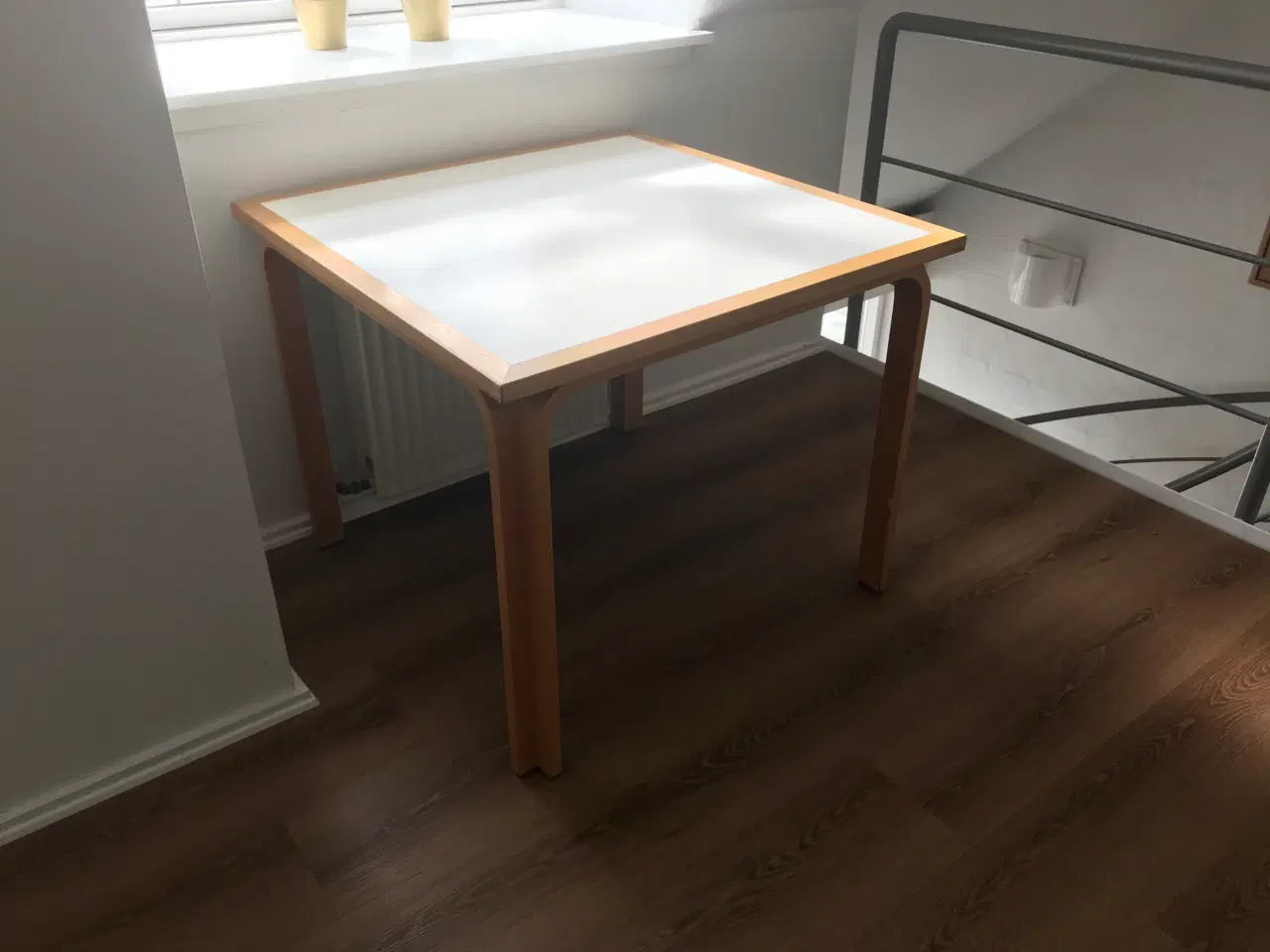 Billede 1 - 22 stk møde/cafe borde