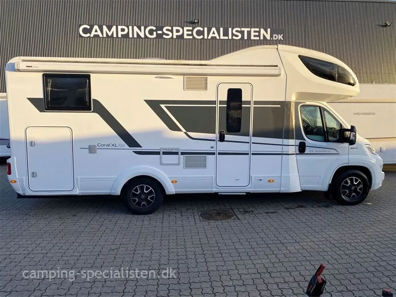 Billede 1 - 2021 - Adria Coral XL Axess A670 SL ”All-in”   Rigtig pæn og velholdt autocamper - Adria Coral XL Axess A670 SL ALL-in model 2021 kan nu ses hos Camping-Specialisten.dk