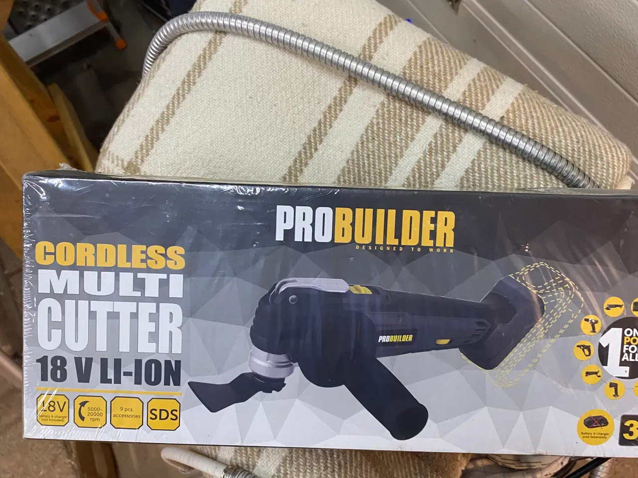 Billede 2 - Stiksav/høvl Bosch/multi cutter.