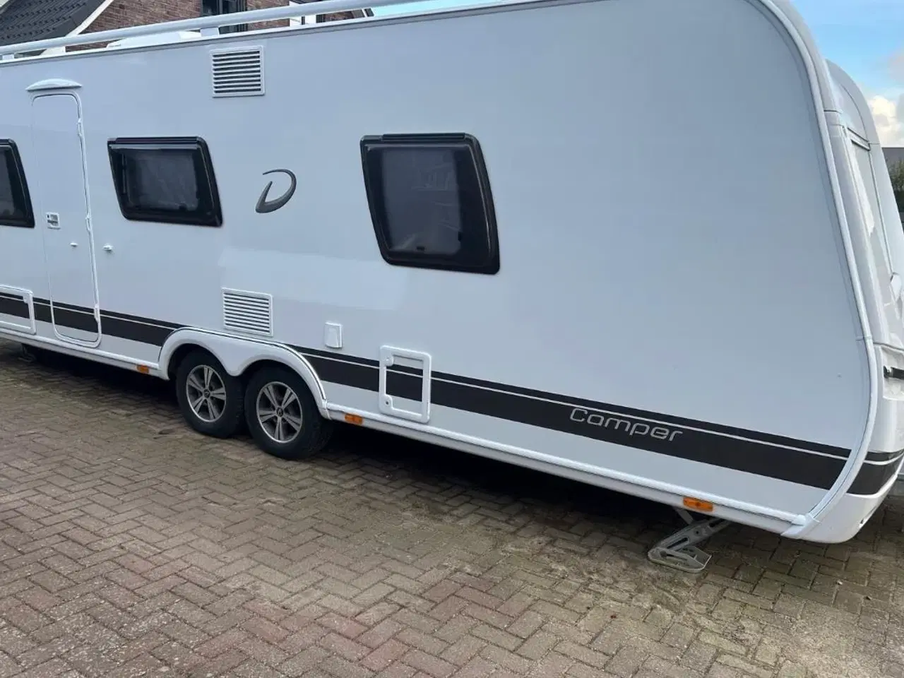 Billede 4 - Snow Plus Camper–  i topstand, fuldt udstyret.