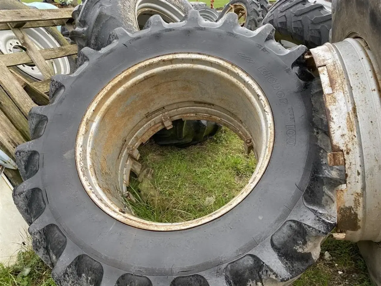 Billede 1 - Kléber 20.8 R38