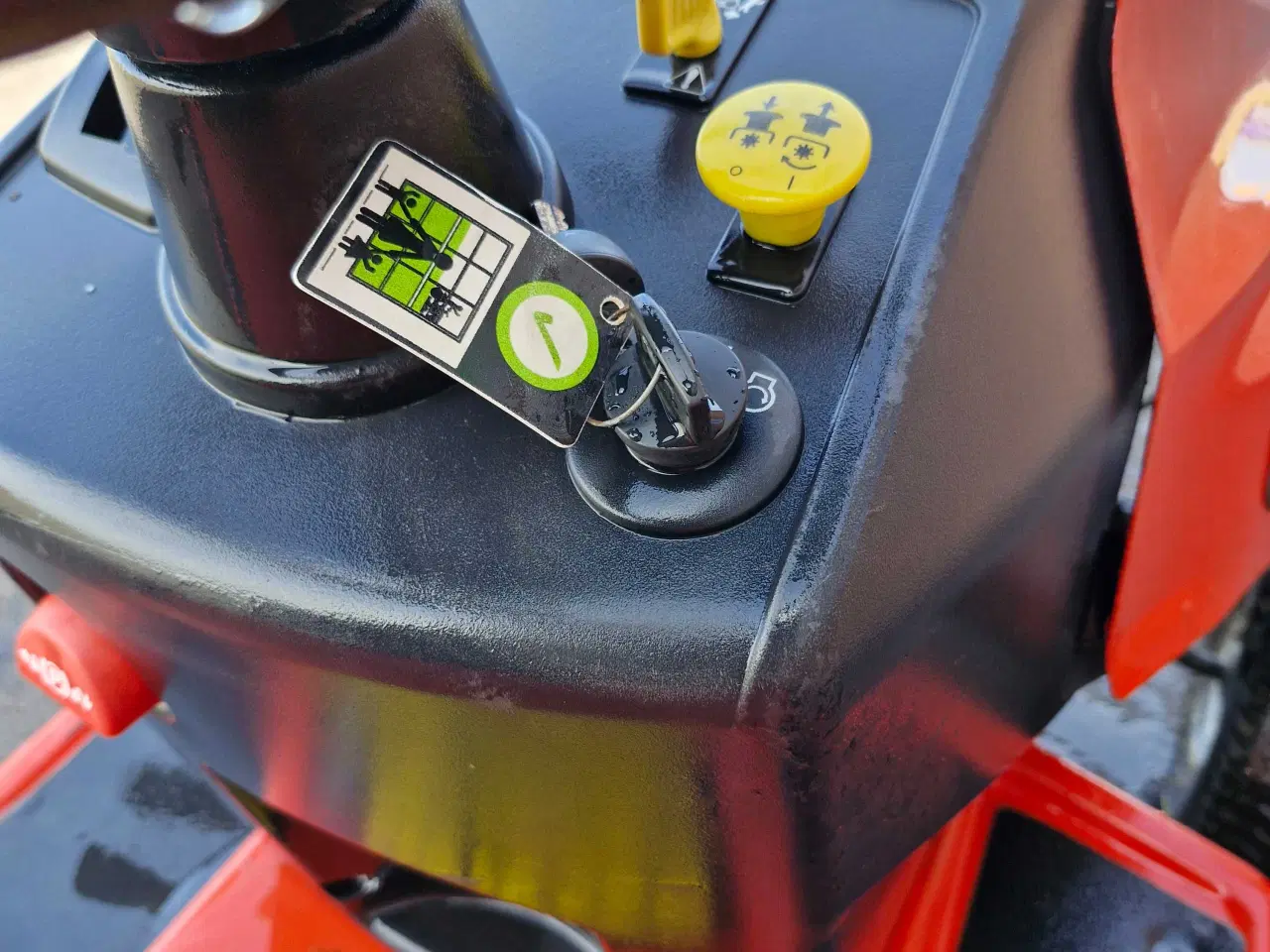 Billede 11 - Simplicity ELT17542 Havetraktor 