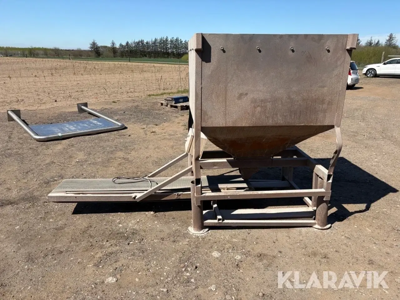 Billede 2 - Tank med transportbånd