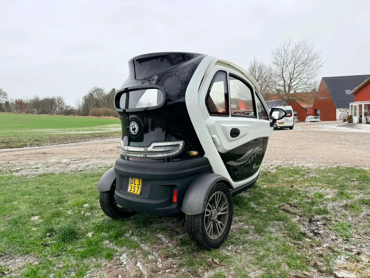 Billede 4 - Kabinescooter med få km kun 8000