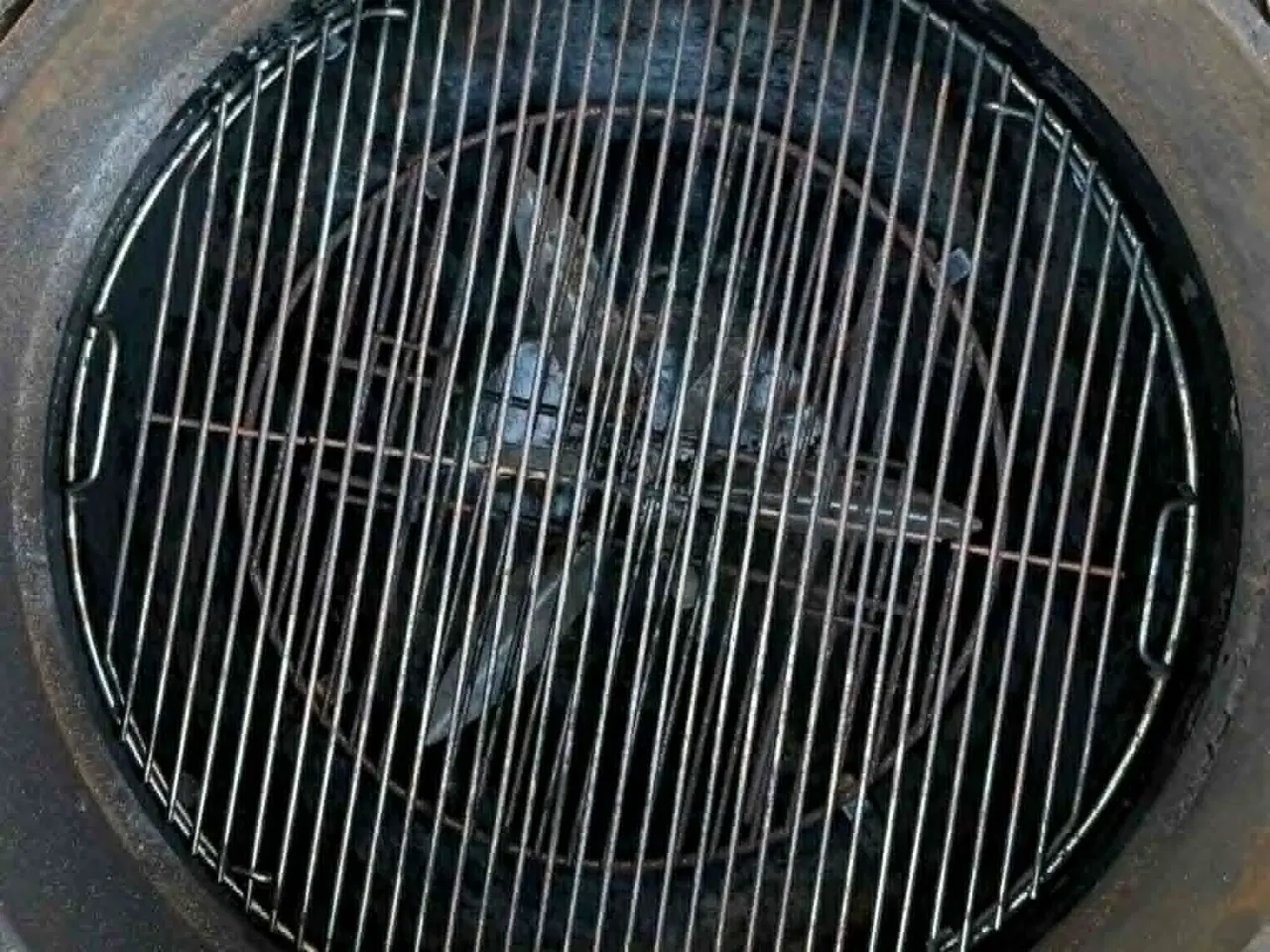 Billede 4 - Weber Premium kuglegrill 57 cm. inkl. rotisseri