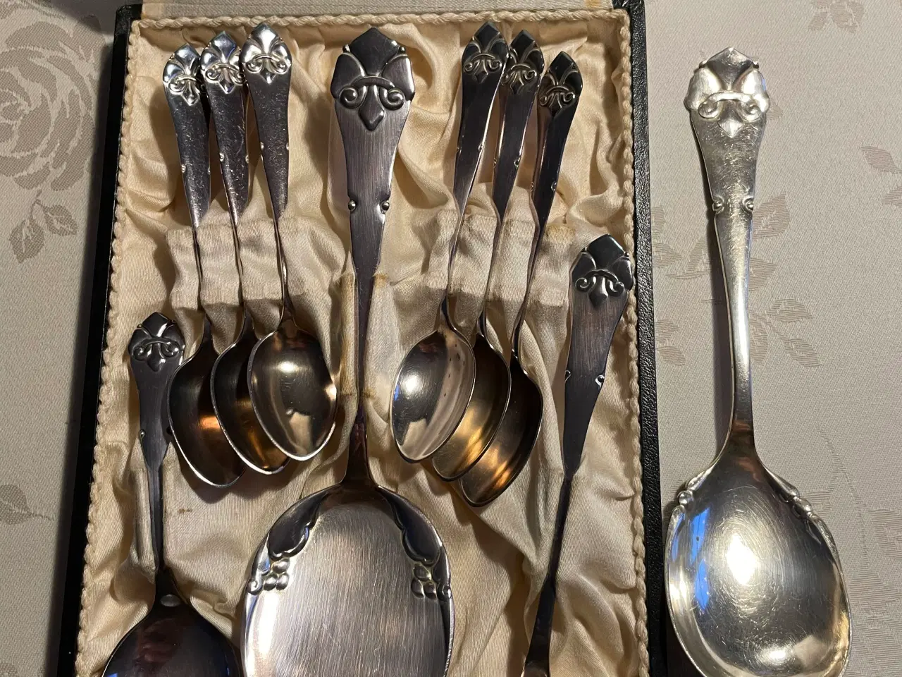 Billede 2 - Fransk lilje sæt