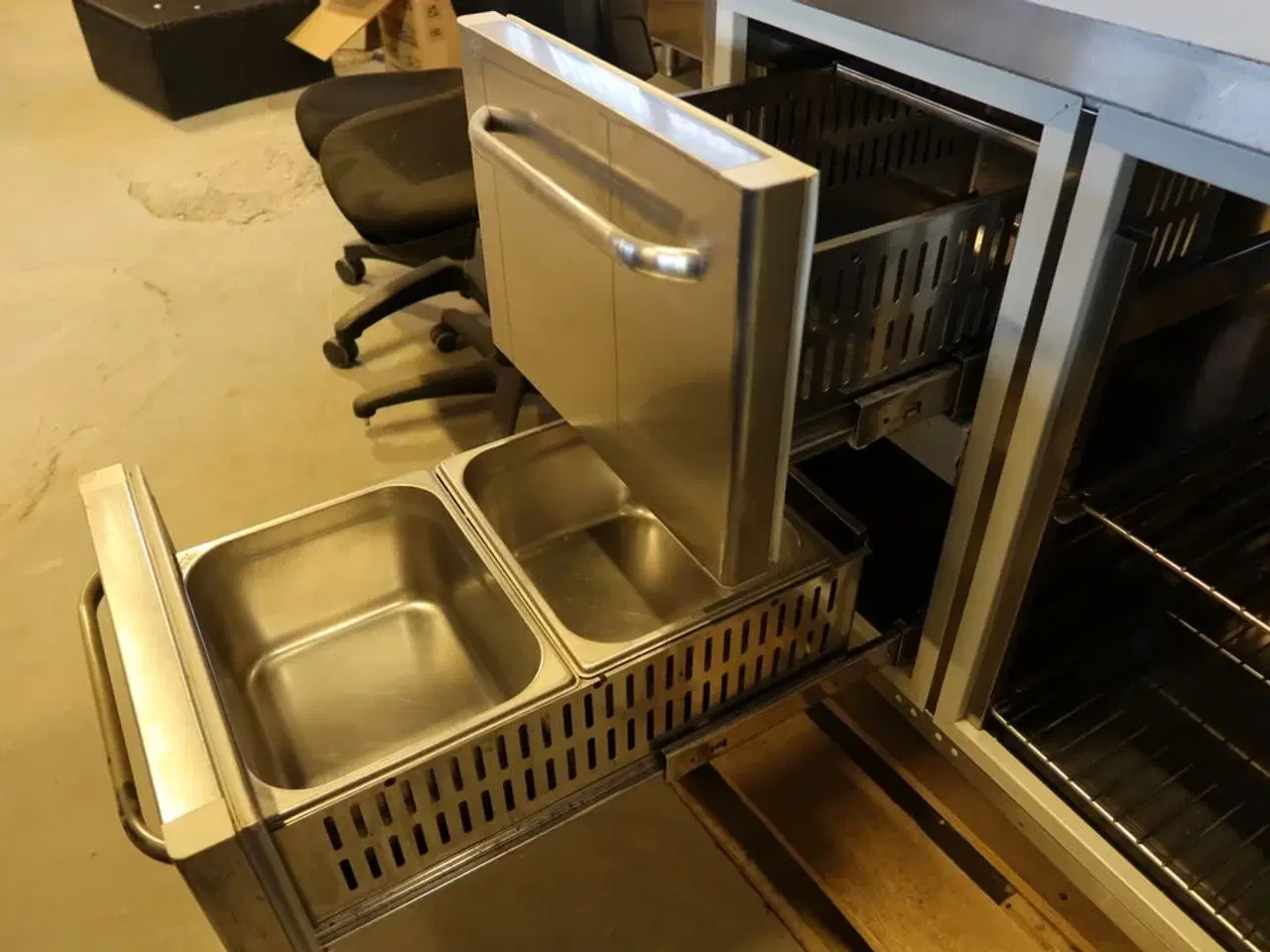 Billede 4 - Kølebord GRAM K 1407 CSG A 2D/DR L med opsats