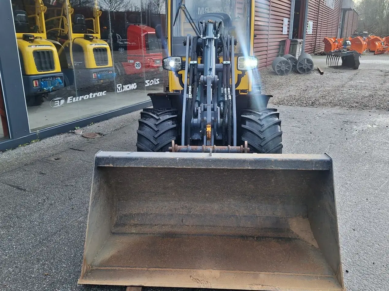 Billede 8 - Eurotrac W12-F med kabine