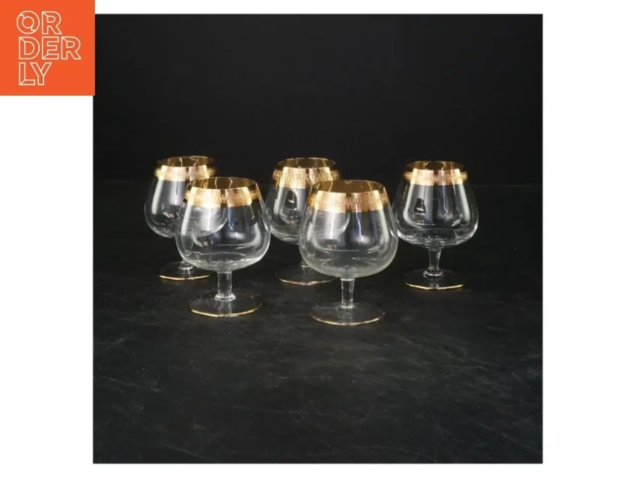 Billede 1 - Klassiske glas med guldkant (str. 5 styk. ø. 4,5 cm. længde, 8,5 cm)