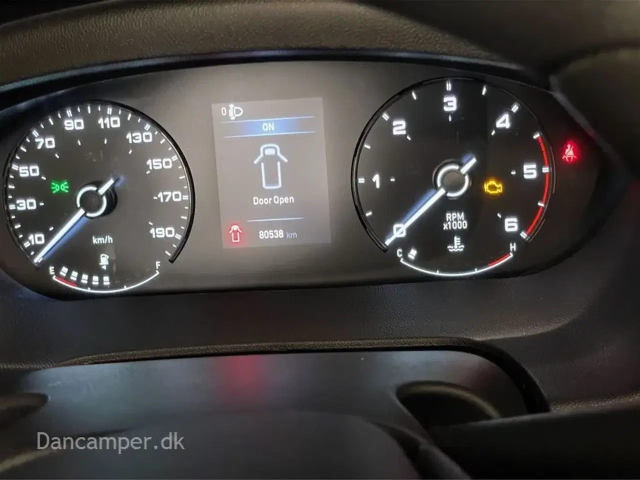 Billede 5 - 2023 - Chausson ROAD LINE V594 VIP MAX   UNDER KLARGØRING! Super spændende, kort van med to dobbeltsenge på tværs i køjesystem. 2,2, L motor , 140 HK, solcelle og markise m.m.