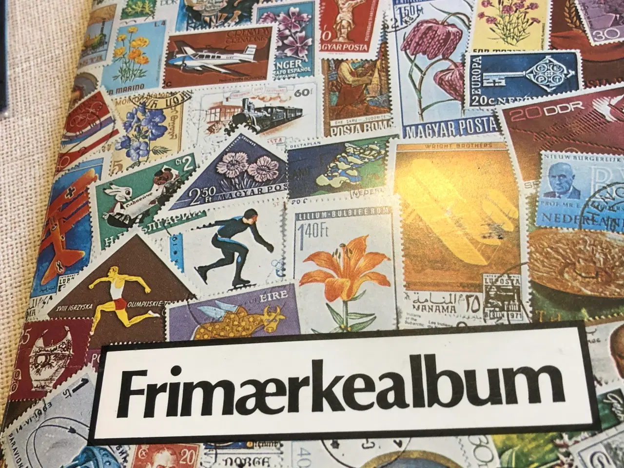 Billede 1 - Frimærkealbum med frimærker 