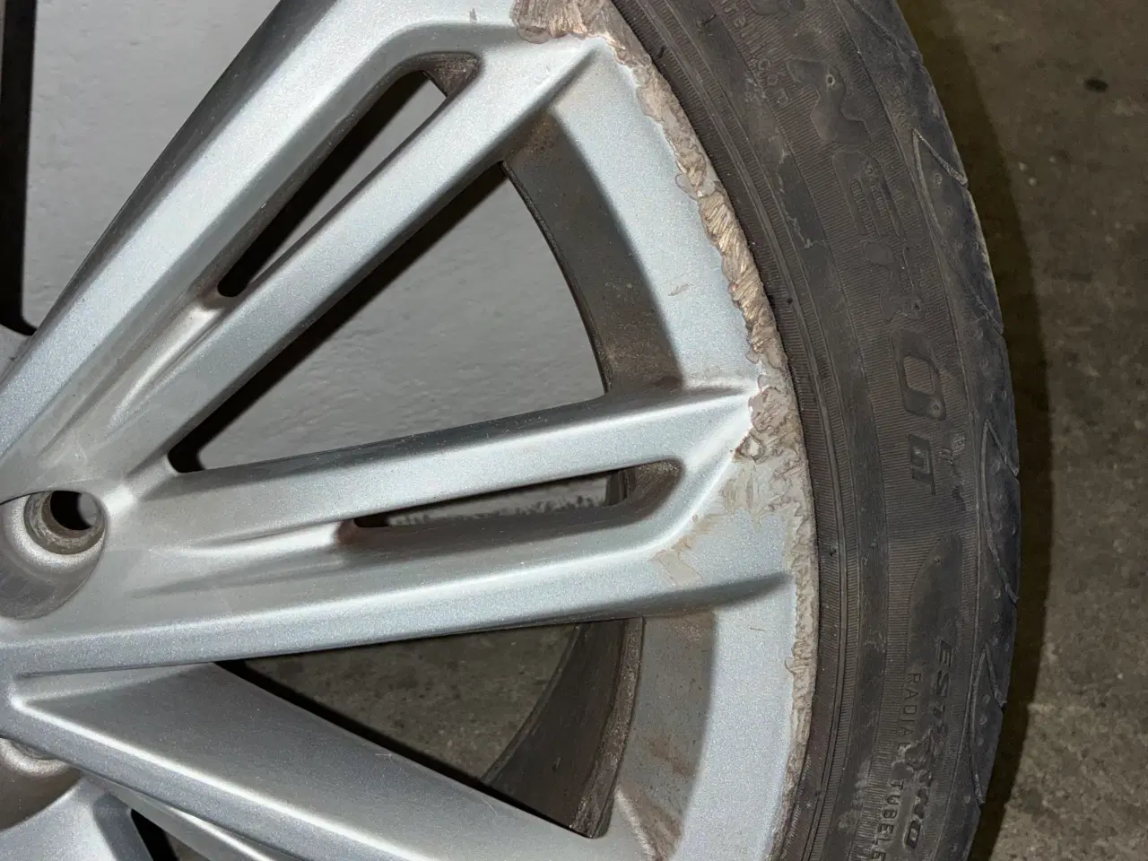 Billede 4 - Originale VW 19” Verona alufælge – 5x112 – TPMS –