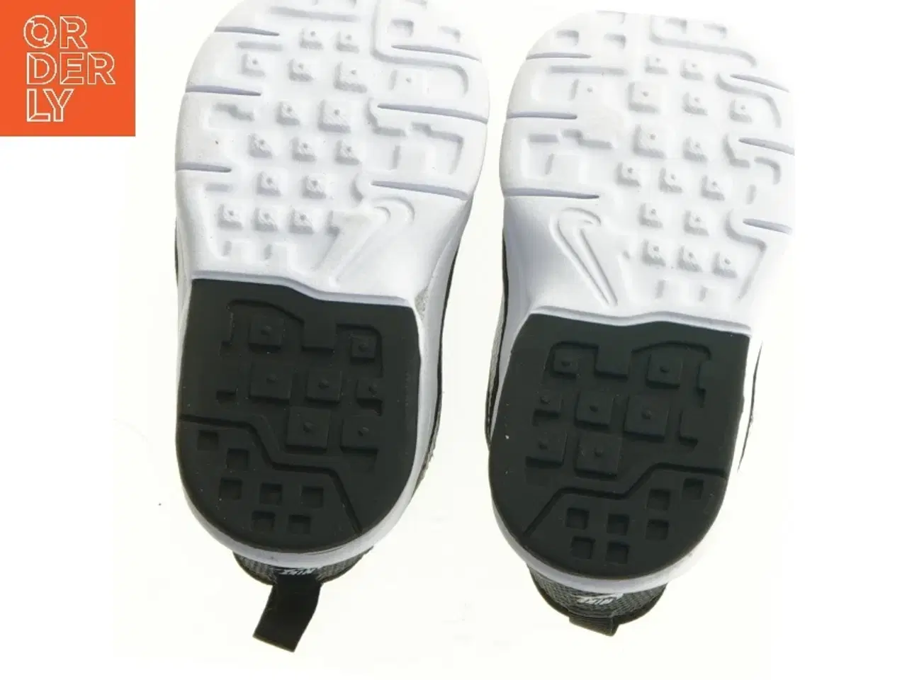 Billede 7 - Sorte sportsko fra Nike (str. 22)