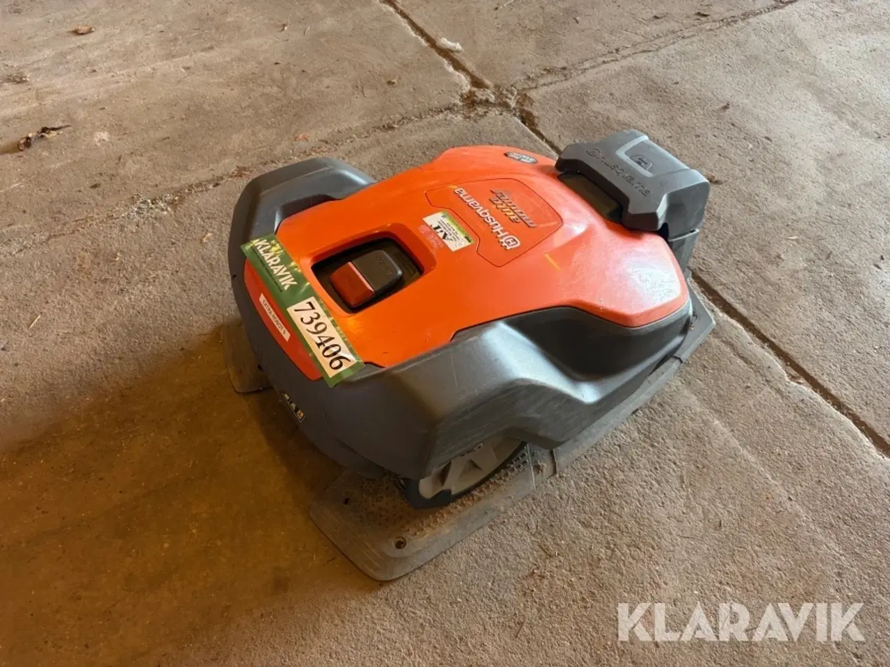 Billede 5 - Robot plæneklipper Husqvarna 520 med ladestation