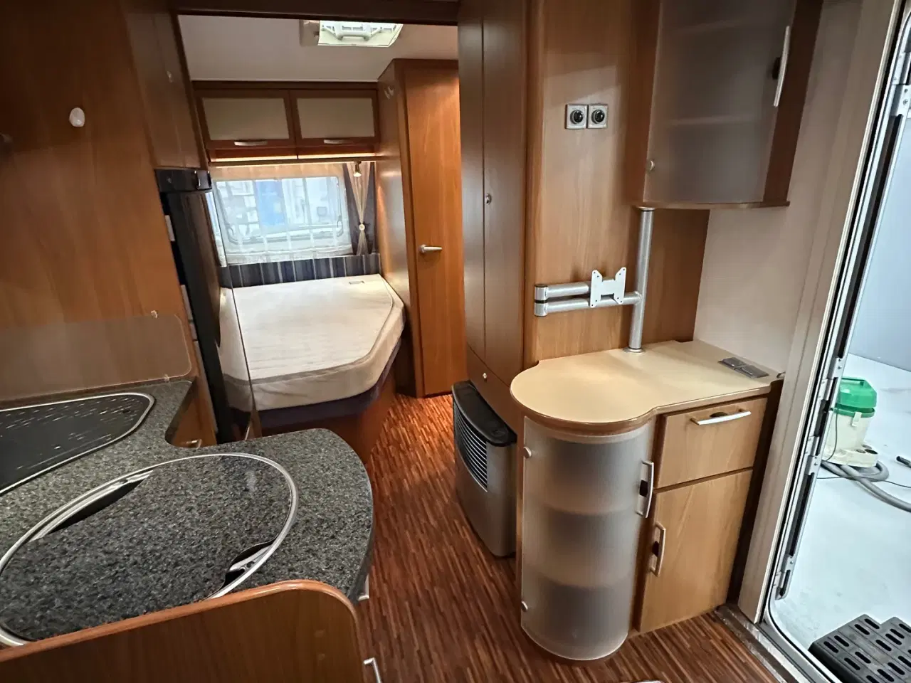 Billede 13 - Campingvogn Hymer Nova 545  Campingvogn