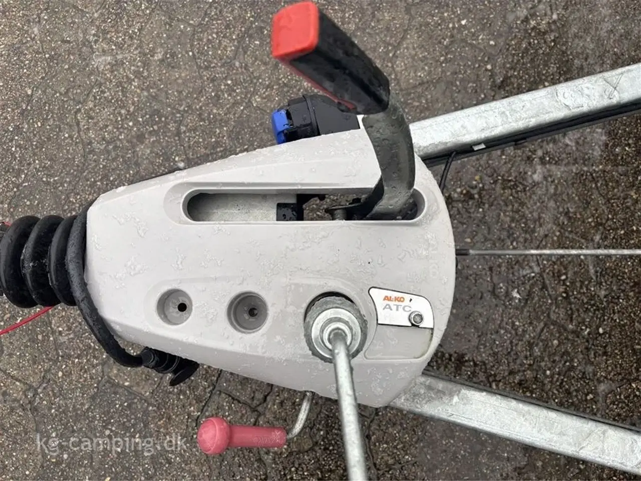 Billede 12 - 2021 - Adria Adora 613 HT Alde   Flot Adria Adora 613 HT – udstyret med Alde, Cirrus 300 telt, Mover, Aircon og ATC