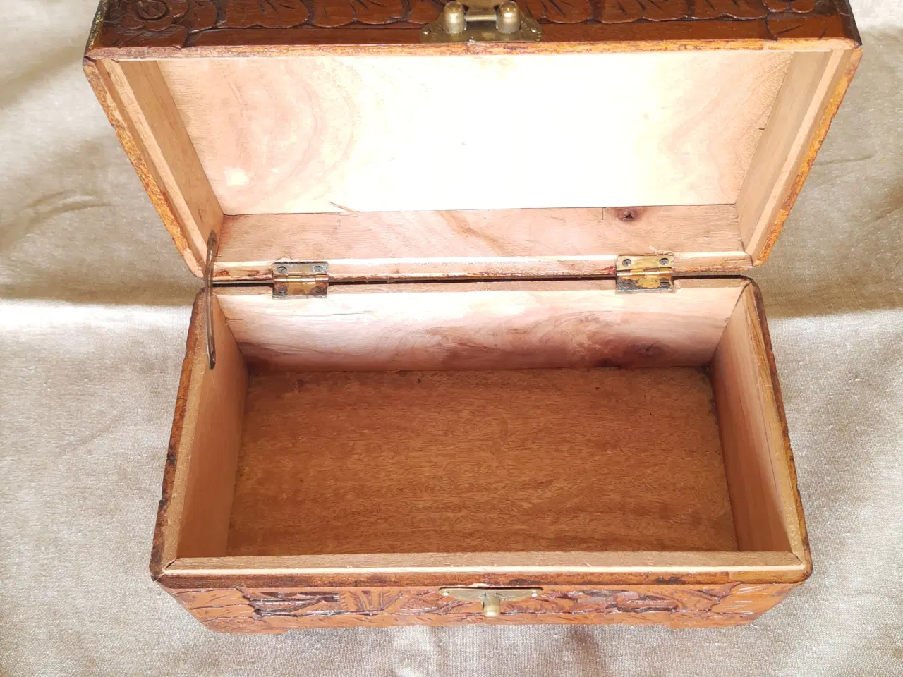 Billede 2 - Kamfertræs Skrin