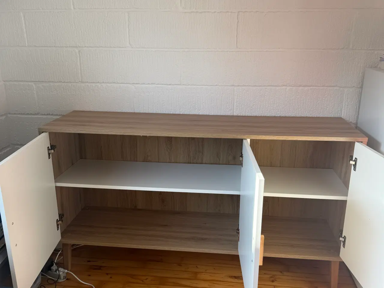 Billede 2 - Jysk GAMTOFTE skænk