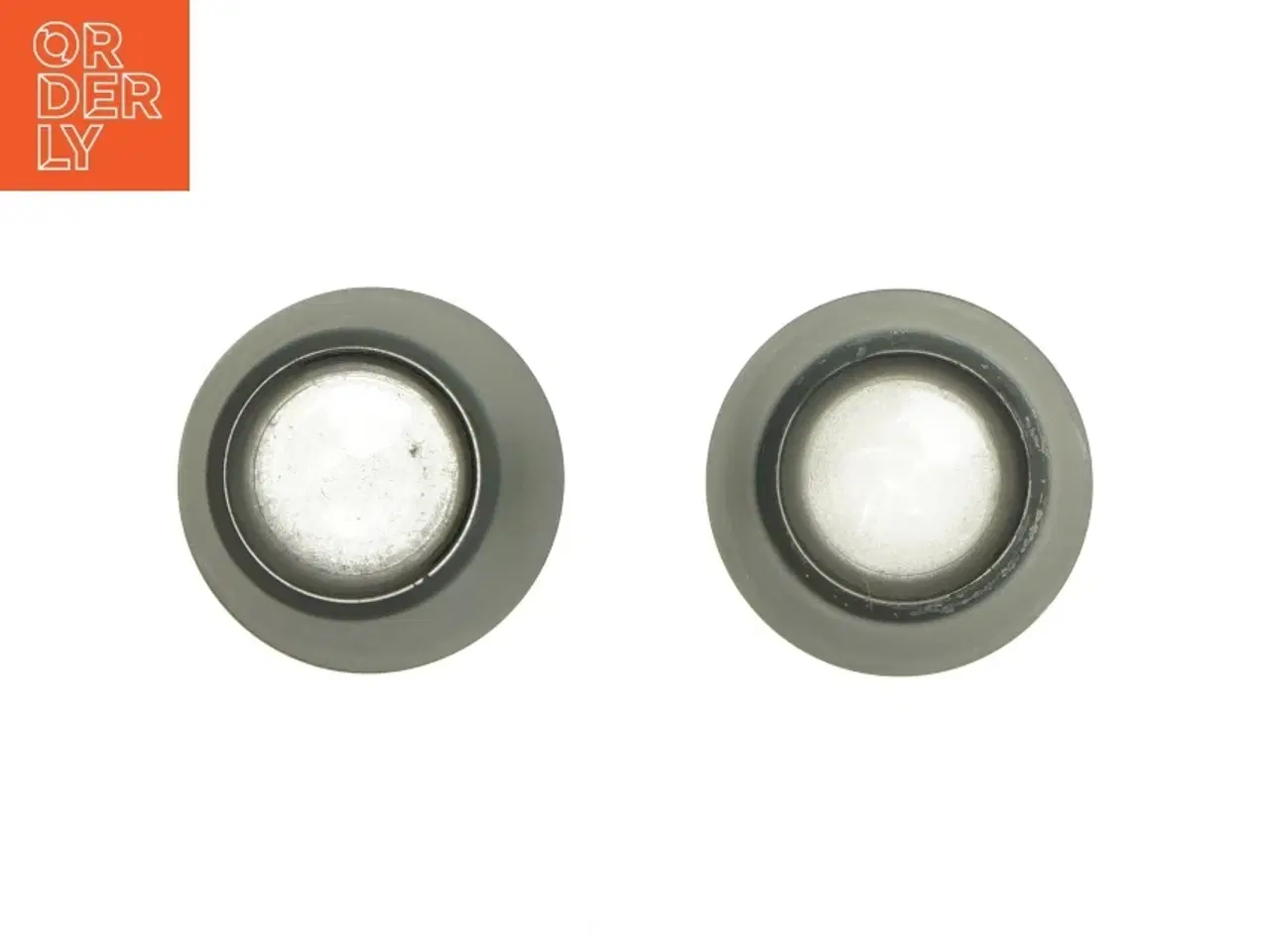 Billede 3 - Sort fyrfadsstage/til miniplante fra IKEA (str. Ø. 7 cm. længde. 6 cm)