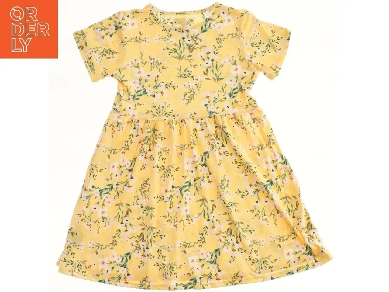 Billede 1 - Blomsterkjole til børn fra LIBERTÉ Ami (str. 122)