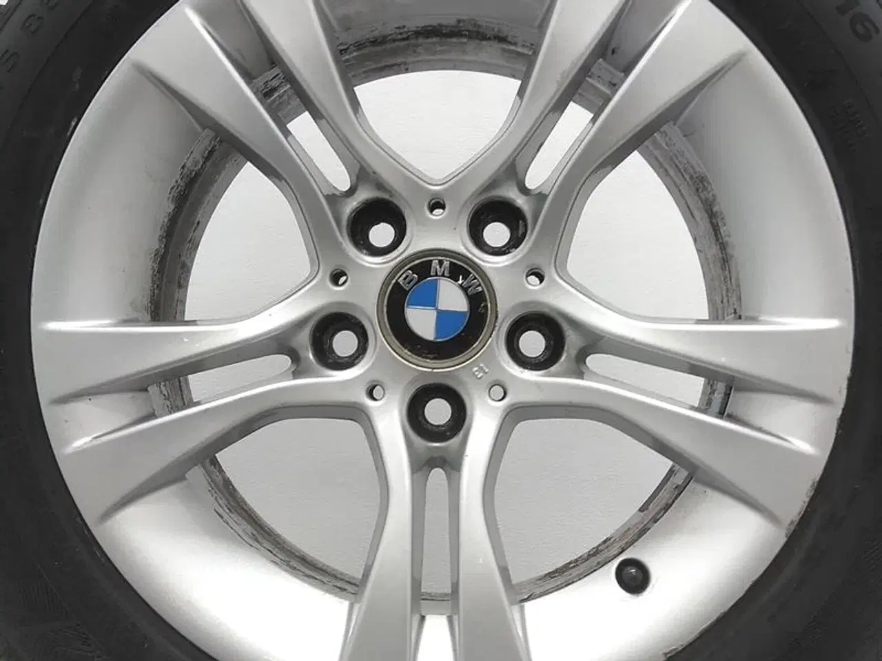 Billede 5 - 16" org. BMW Alufælge med vinterdæk "Double Spoke 268" A62841