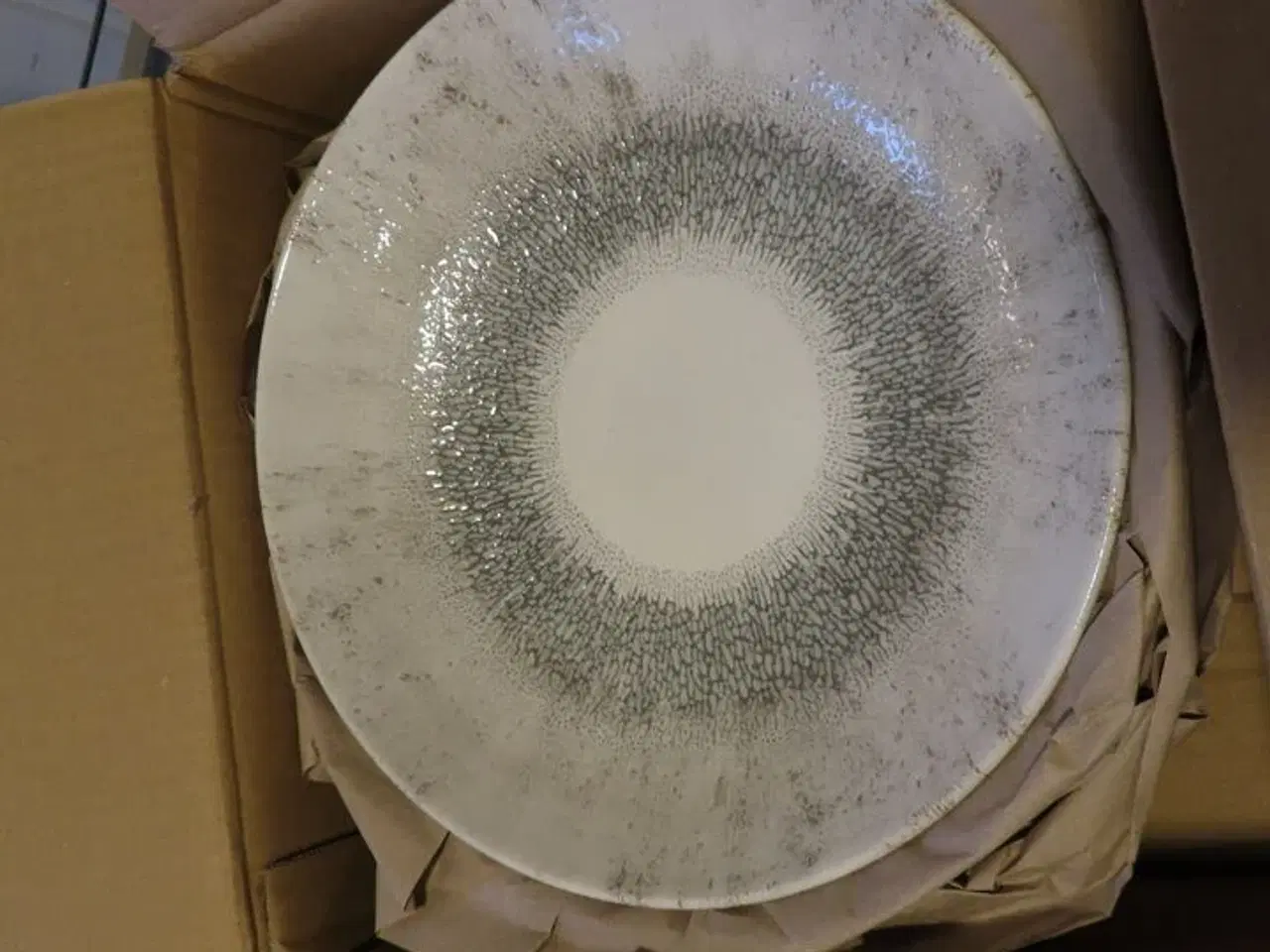 Billede 1 - 12 stk. dybe tallerkener, CHURCHILL Fusion Gray, 24,8 cm.