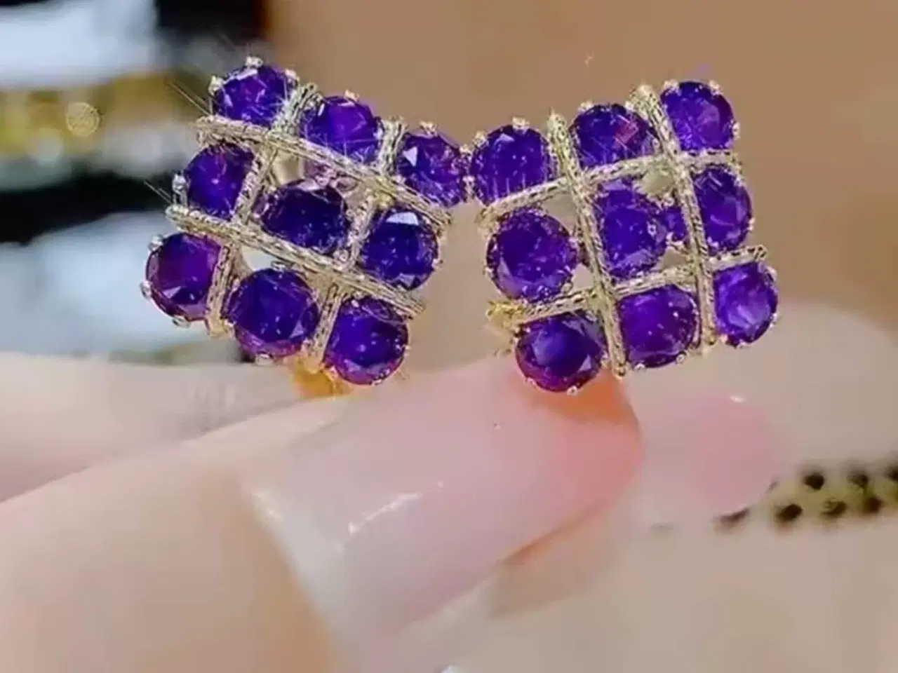 Billede 2 - Smukke ørestikker