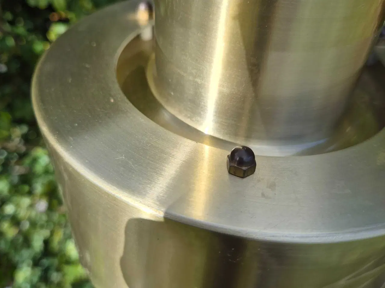 Billede 12 - Elegant og praktisk gulvlampe i messing