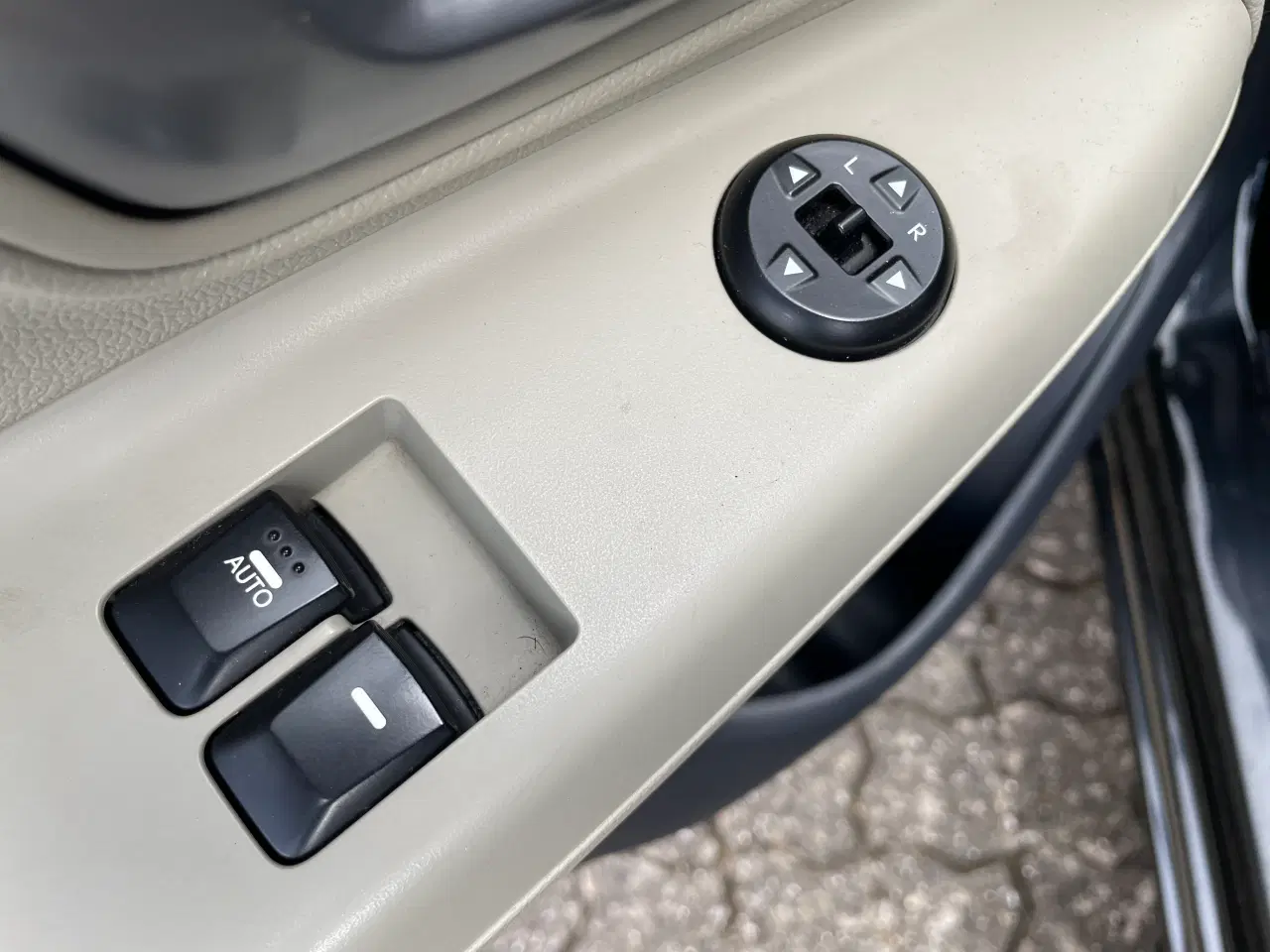 Billede 9 - 2013 Kia Rio benzin
