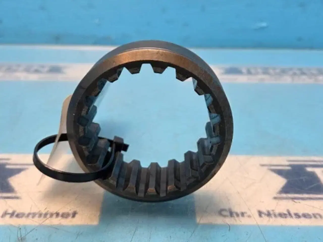 Billede 6 - New Holland 8340 Muffe F0NN7K272AA