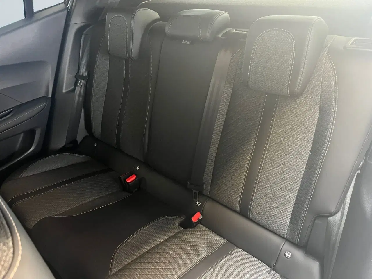 Billede 14 - Peugeot e-2008 50 Allure