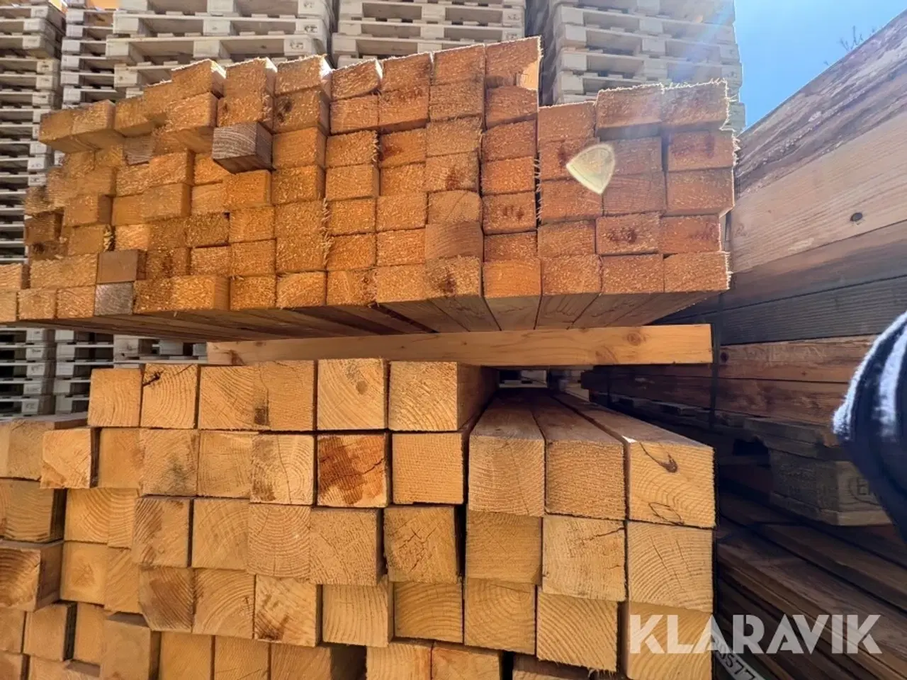Billede 2 - Korte stolper ca 200 styk