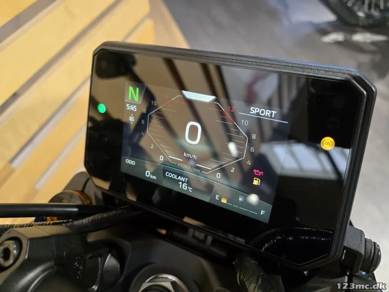 Billede 4 - Yamaha MT-09 SP
