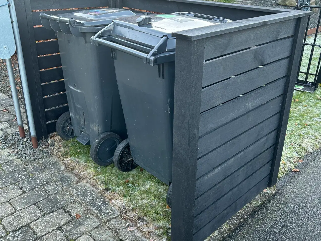 Billede 2 - Skraldespandsskjuler