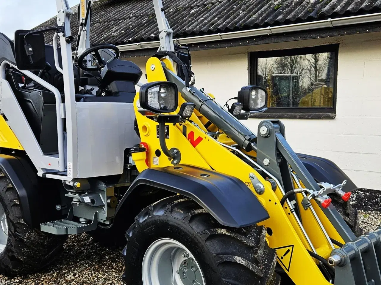 Billede 2 - Wacker Neuson WL28 / fabriksny - år 2024 / pæn udstyret og høj løftekraft