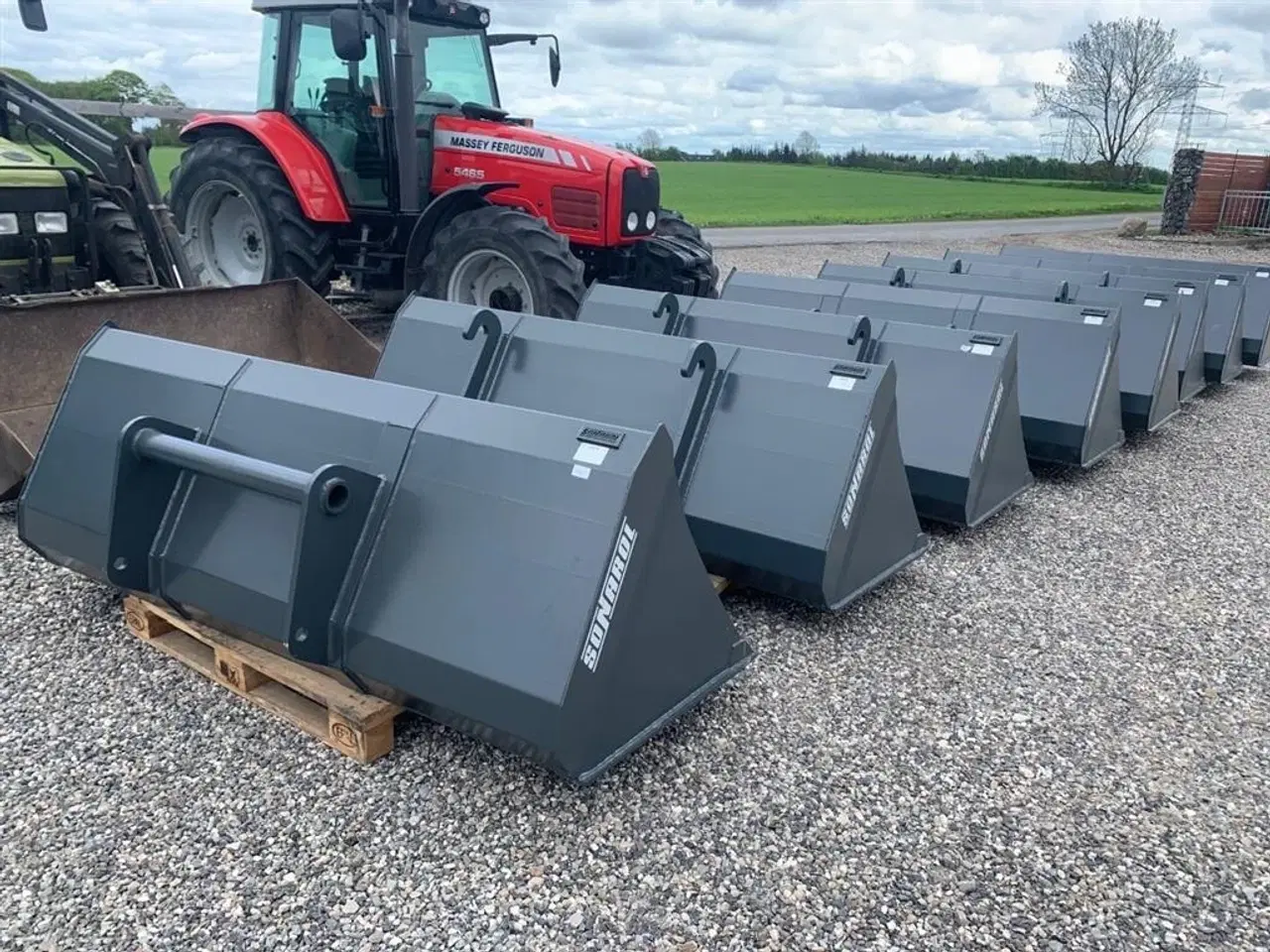 Billede 1 - Manitou NY SKOVL 240CM