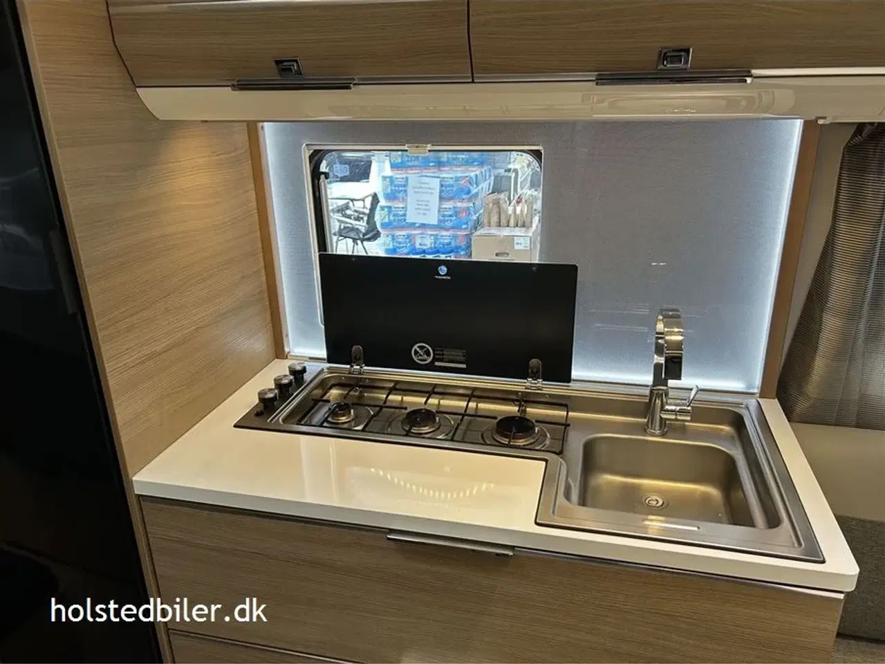 Billede 11 - 2019 - Adria Adora 572 UT   Enkeltsenge og ende bad/wc