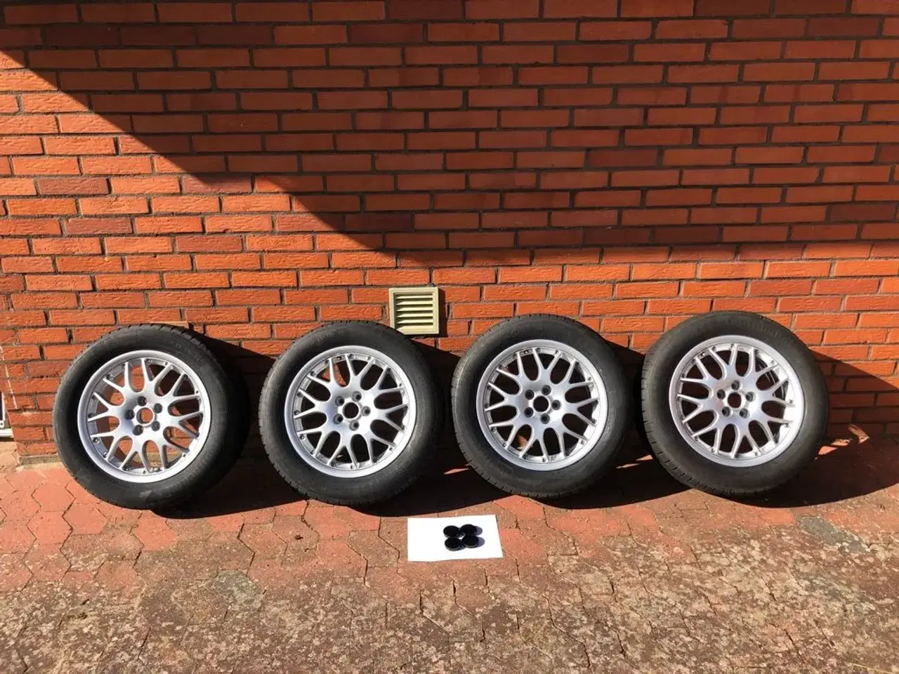 Billede 1 - Nyrenovererede BBS 16 ? med nye dæk