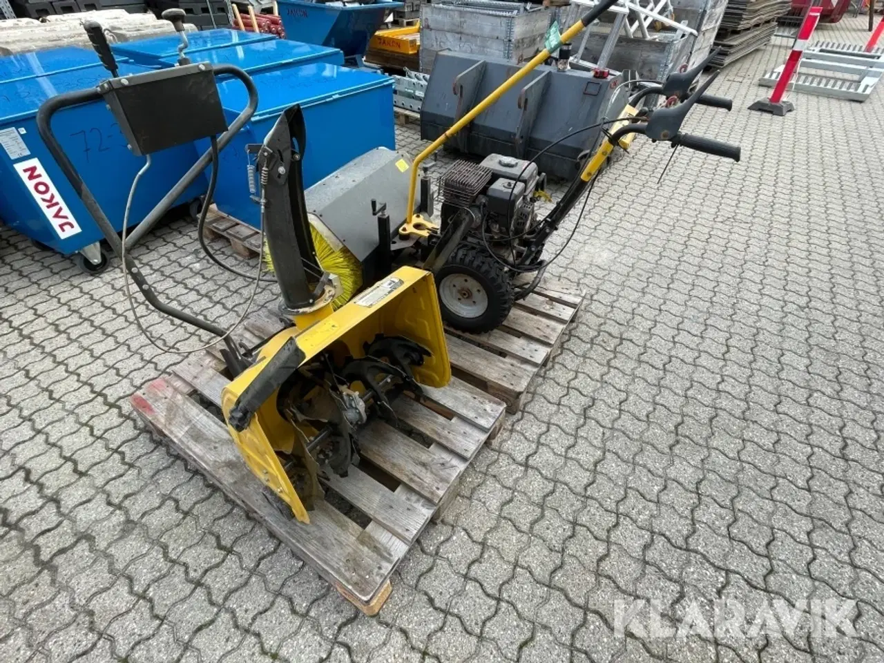 Billede 2 - Redskabsbærer med kost og Sneslynge TEXAS Combo 800