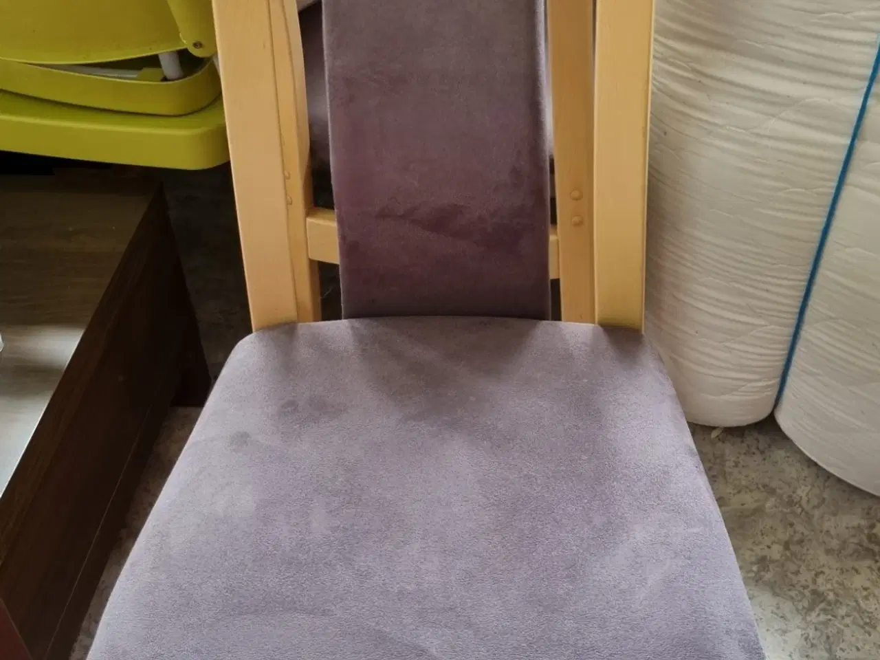Billede 4 - Spisebord med stole