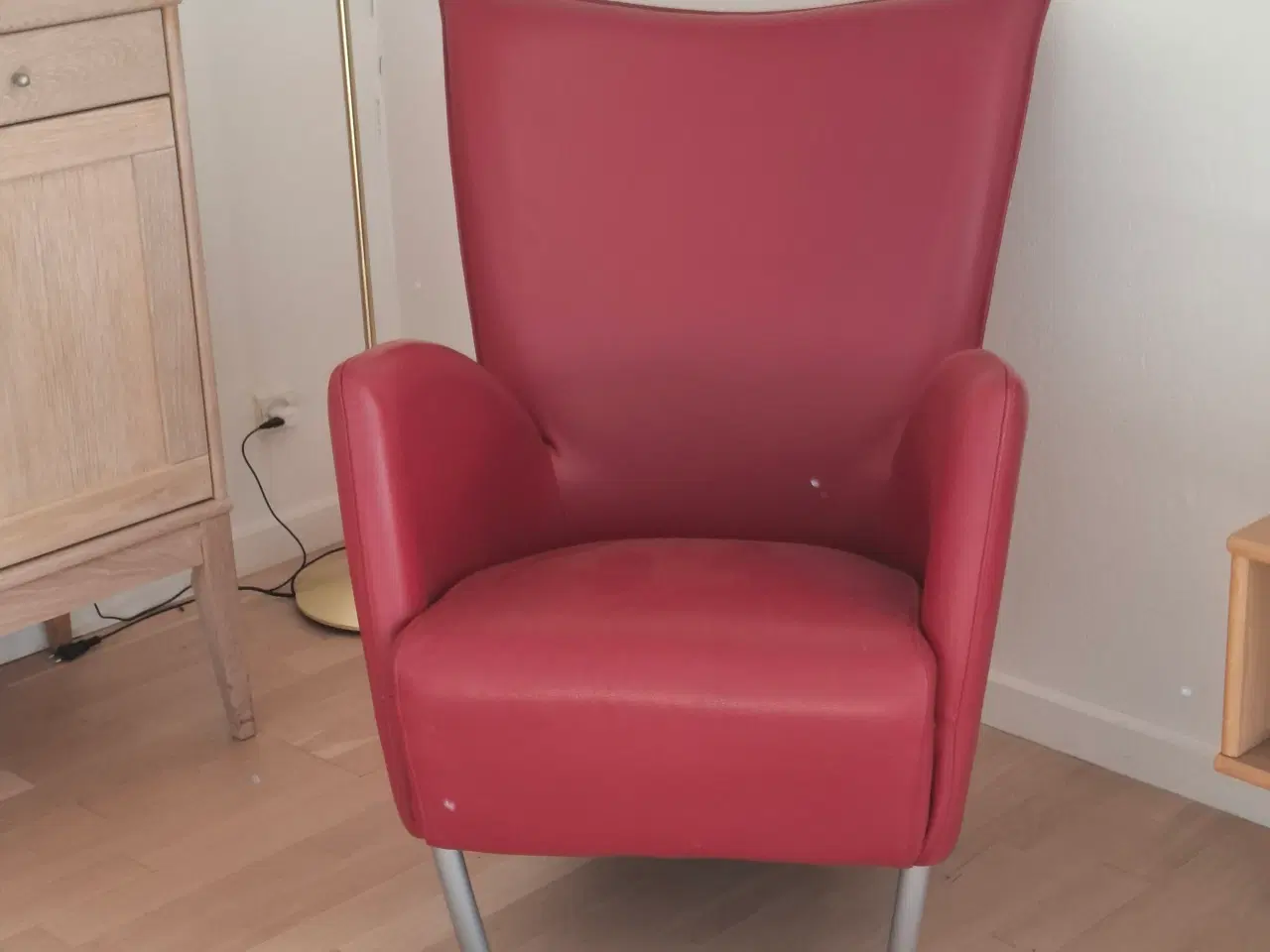 Billede 1 - Flot rød lænestol i læder